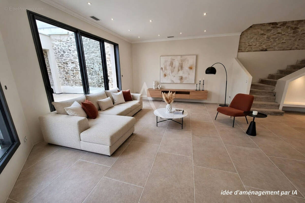 Maison à NIMES