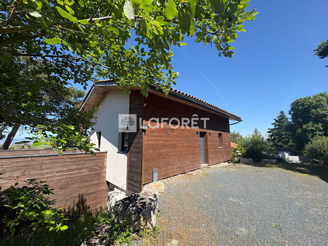 Maison à ECHALAS