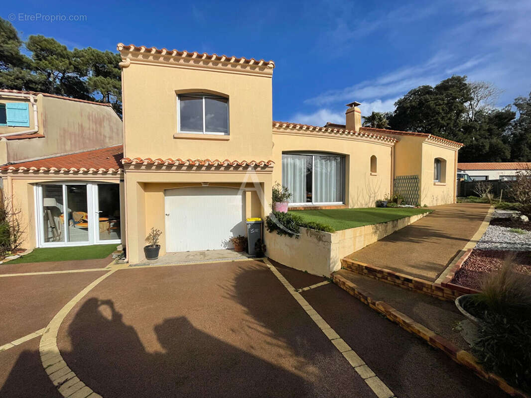 Maison à JARD-SUR-MER