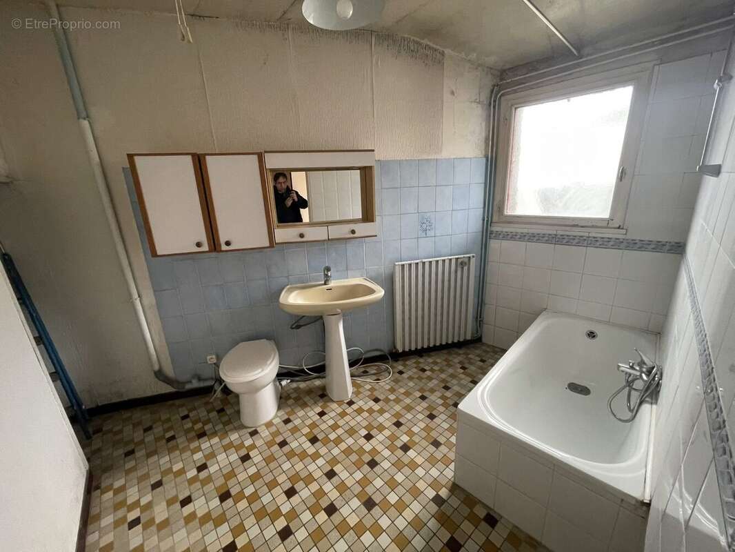 Maison 100 m² à Saint-Astier  - photo 6