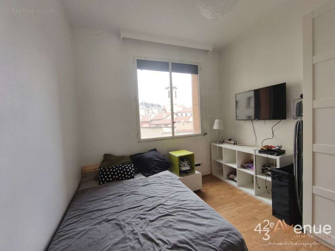 Appartement à SAINT-ETIENNE