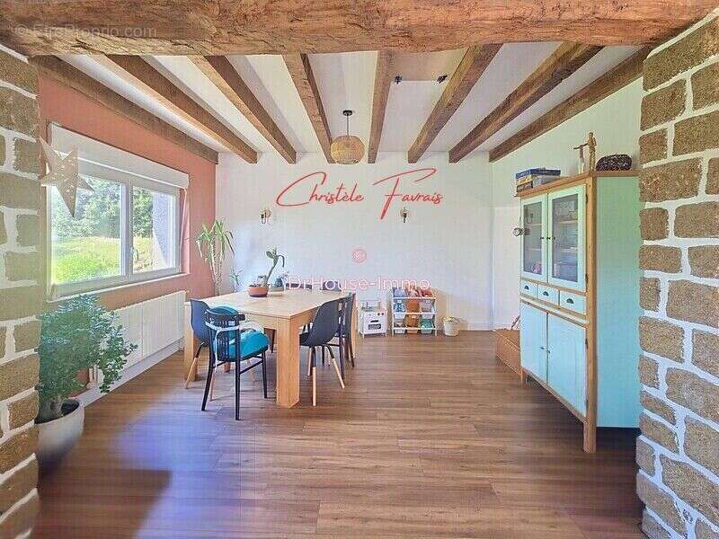 Maison à LA BAZOUGE-DU-DESERT