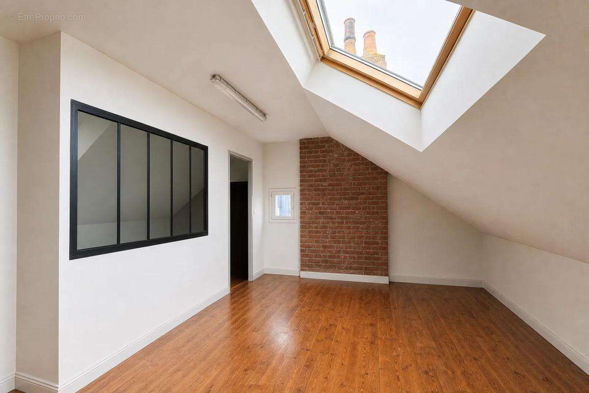 Grande maison 10 pièces à Angers avec potentiel locatif - photo 11