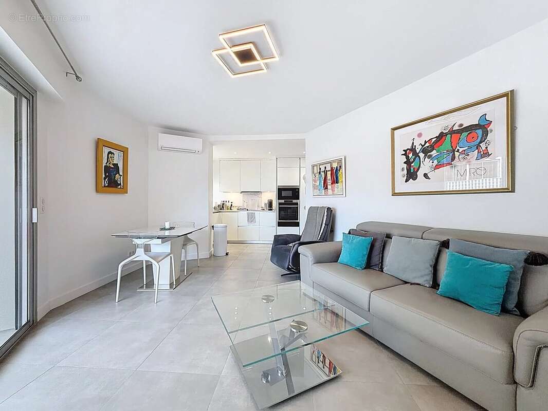 Appartement à CANNES