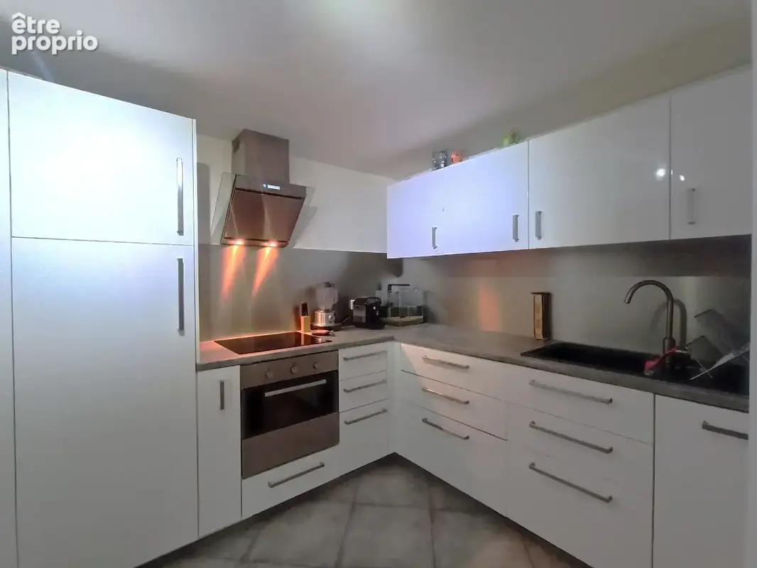 Appartement 3 pièces à Mandelieu-la-Napoule, quartier Capitou - photo 2