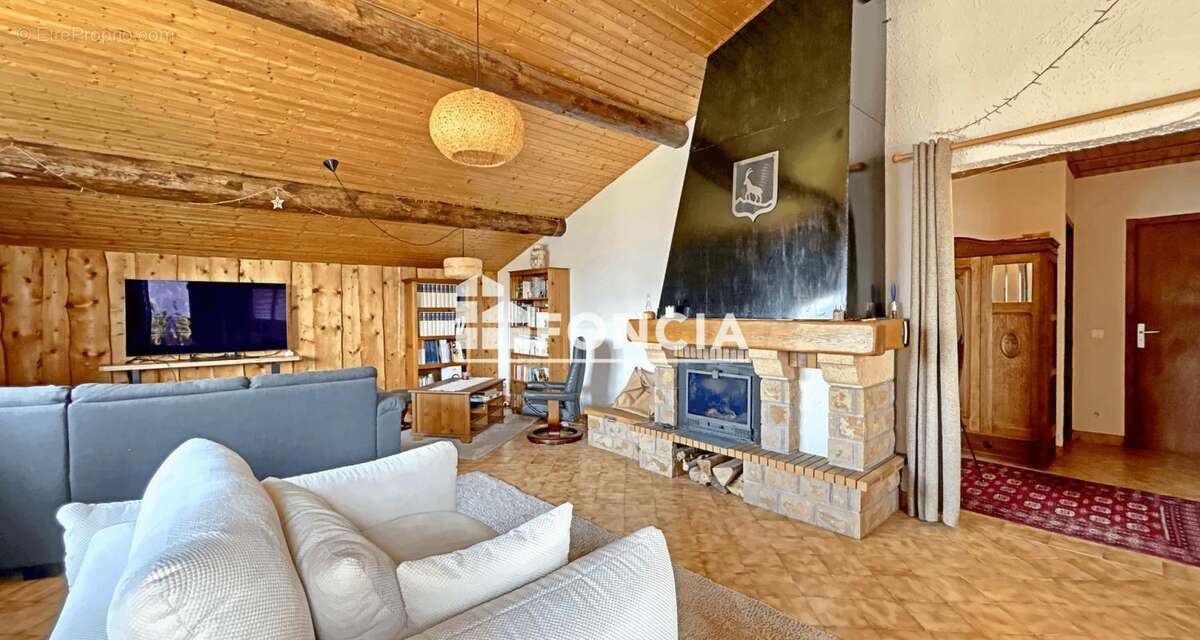 MAISON INDIVIDUELLE composée de trois appartements - photo 13