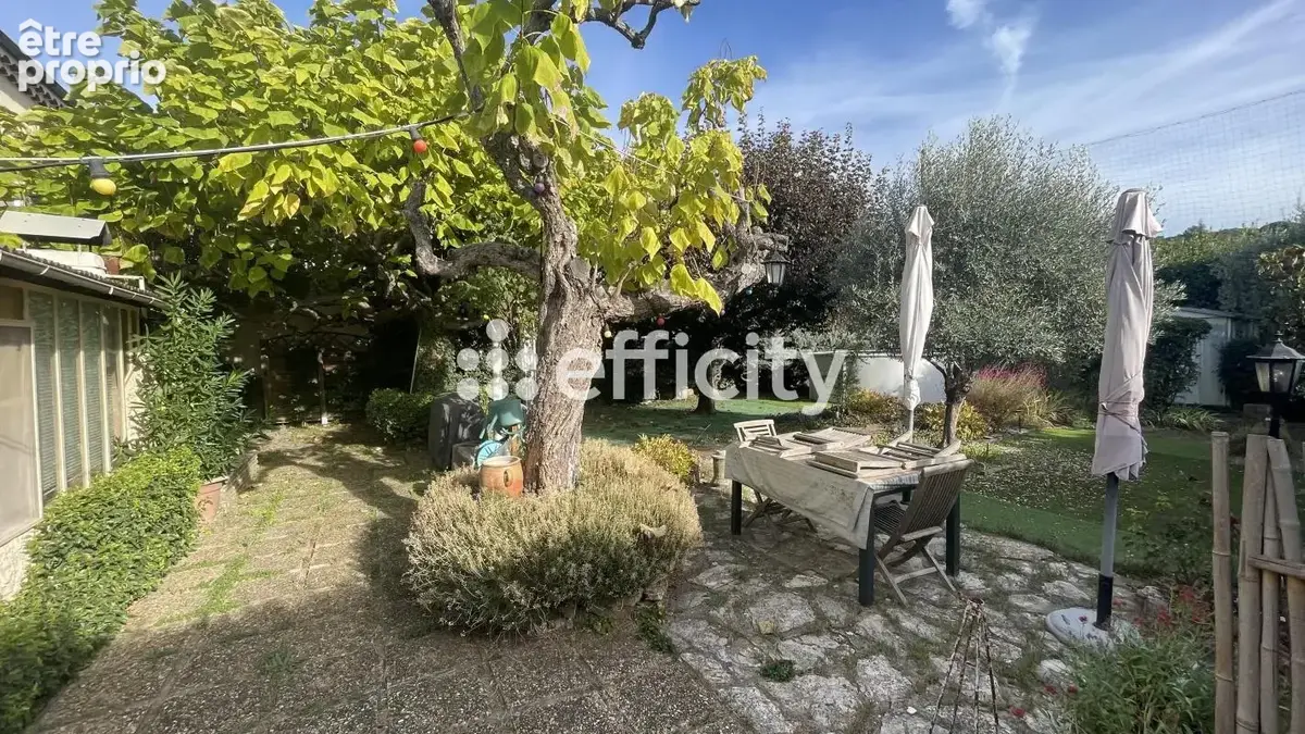 Maison 6 pièces 117 m² à vendre à Apt (84400) - photo 3
