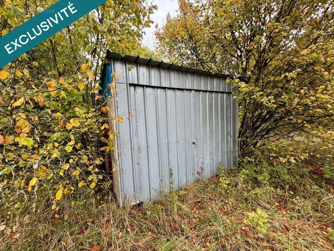 Photo 3 - Terrain à LES MONTHAIRONS