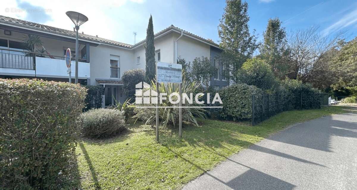 Appartement à TOSSE