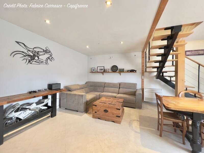 Maison à SAINT-BONNET-PRES-RIOM