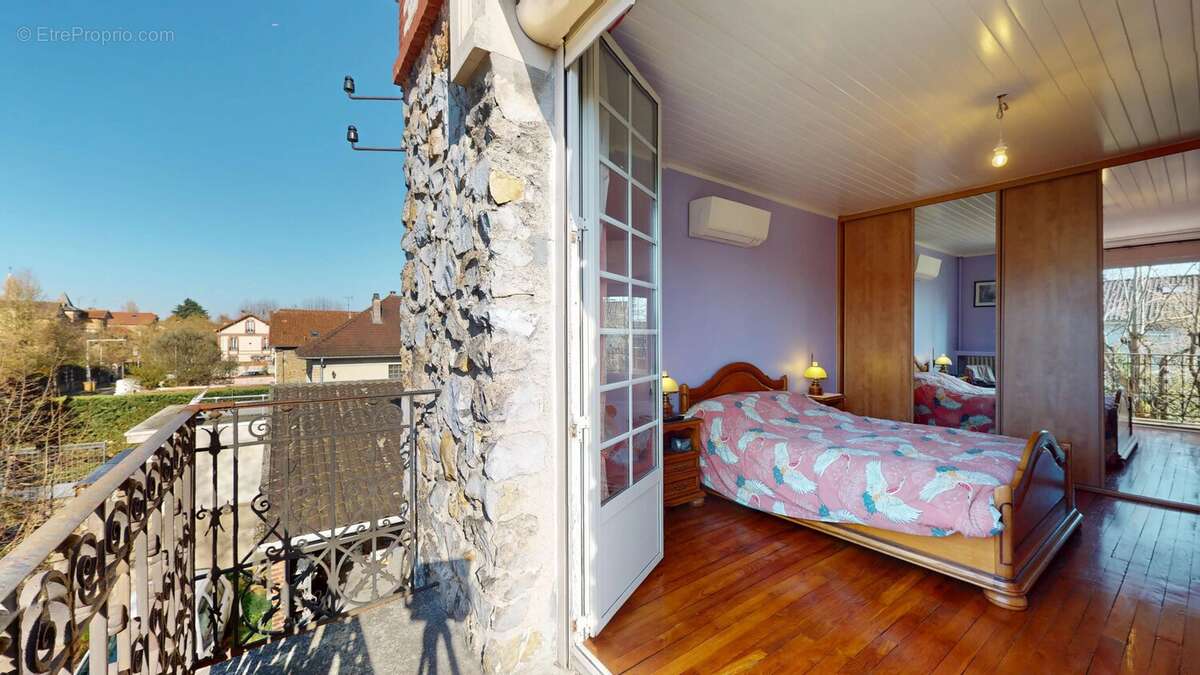 Maison à VILLEMOMBLE