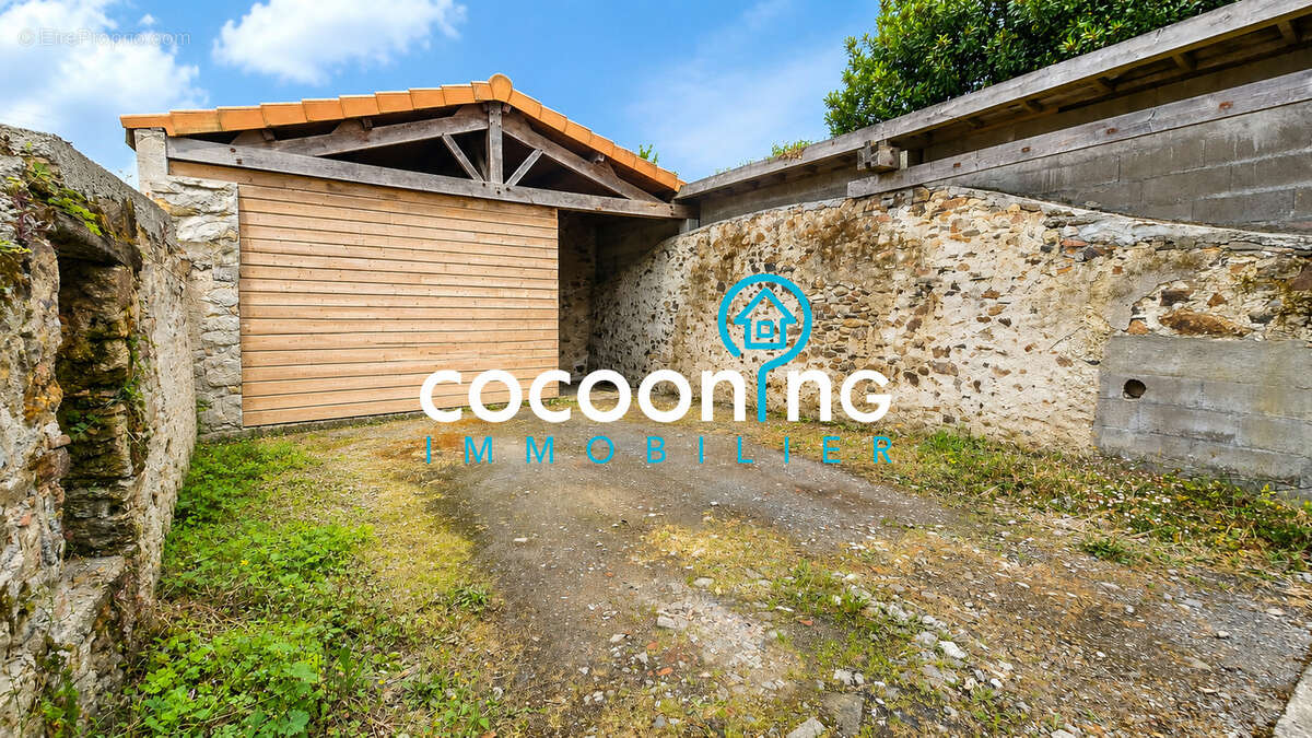 Ensemble immobilier comprenant deux logements d’habitation et une cellule commerciale - photo 17