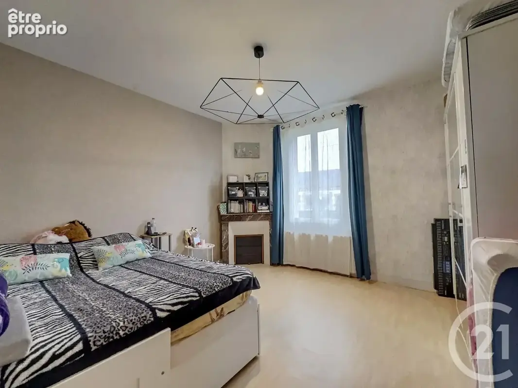 Maison 5 pièces 81 m² à vendre à La Ferte-Saint-Aubin (45240) - photo 5