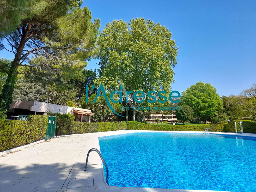 Appartement à MANDELIEU-LA-NAPOULE