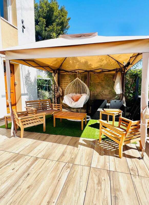 Photo 2 - Maison à MARSEILLE-16E