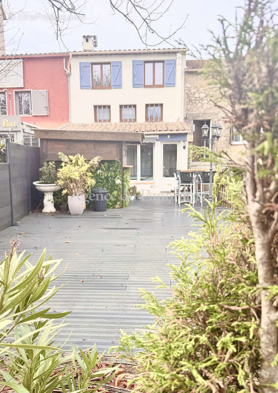 Maison à CABRIS