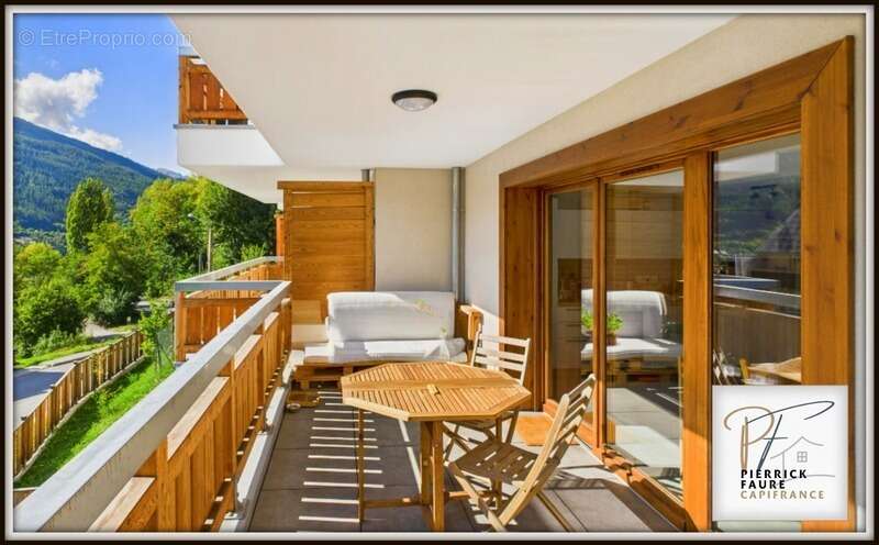 T3 avec terrasse plein sud, vue montagnes, cave à Briançon - photo 2