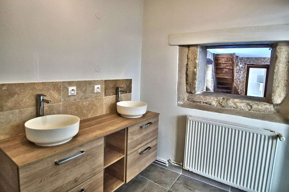 Maison à CHAZAY-D&#039;AZERGUES