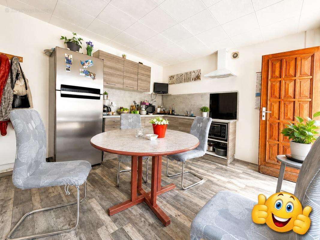 Appartement à MARLES-LES-MINES