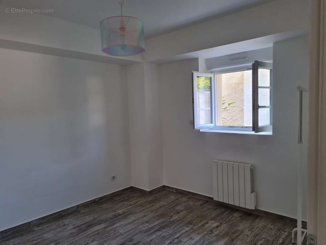 Appartement à AULNAY-SUR-MAULDRE