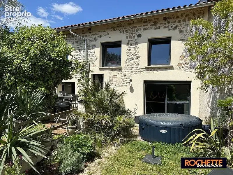 Maison 164 m² à Montrond-Les-Bains  - photo 2