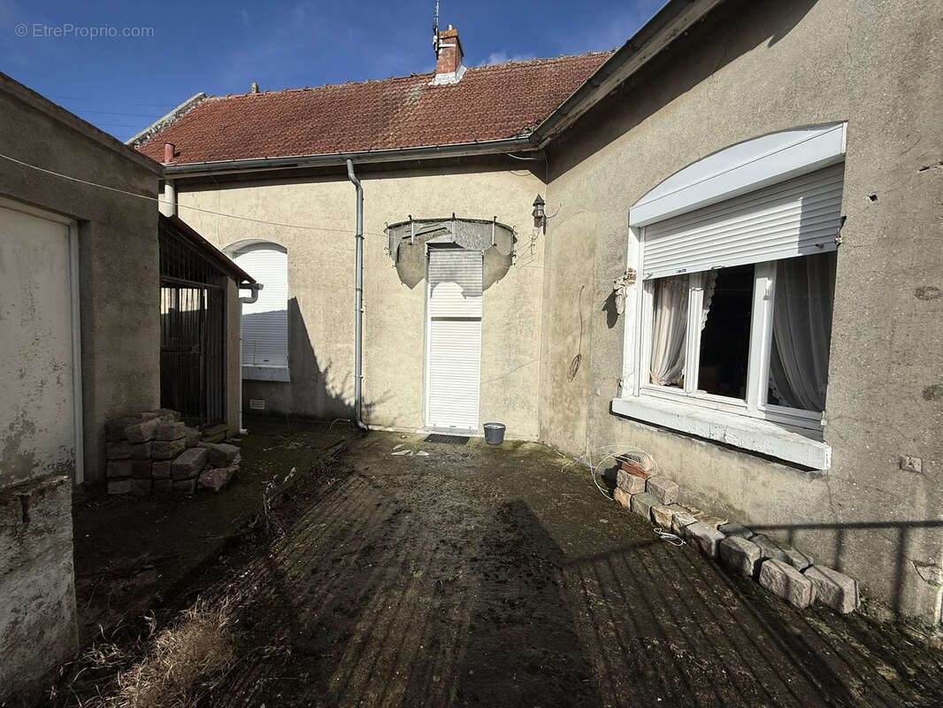 Maison à QUIEVY