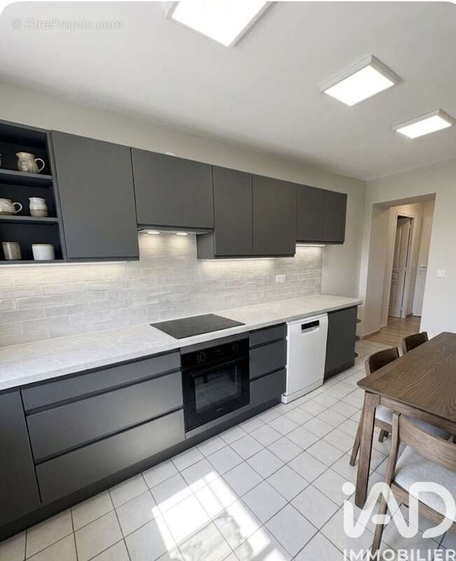 Photo 3 - Maison à LA TOUR-DU-PIN