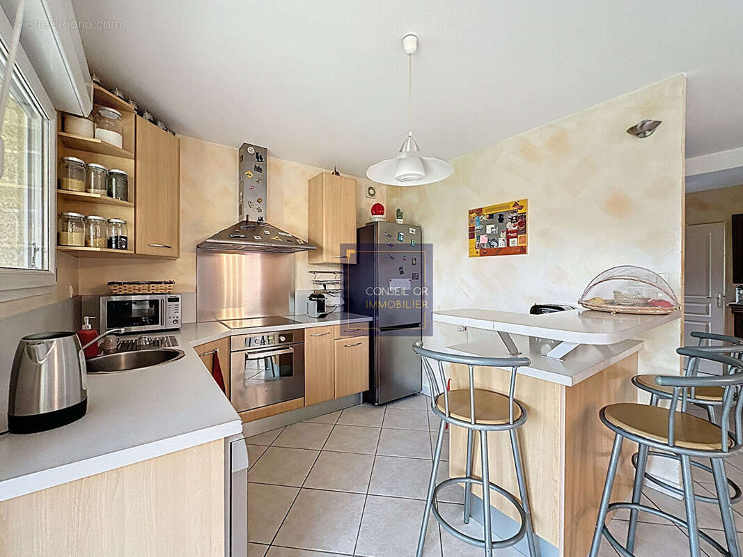 Maison à SAINTE-FOY-LES-LYON