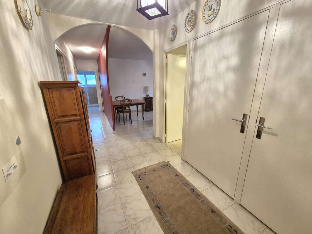 Appartement à HYERES