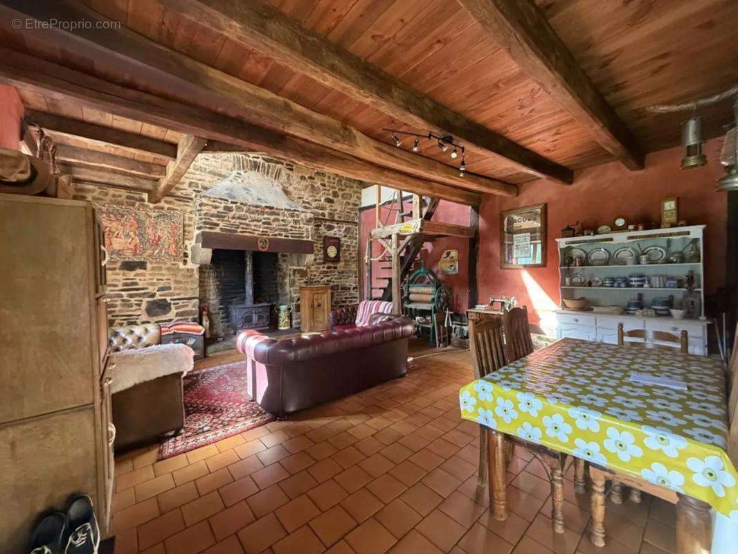 Maison à ISIGNY-LE-BUAT
