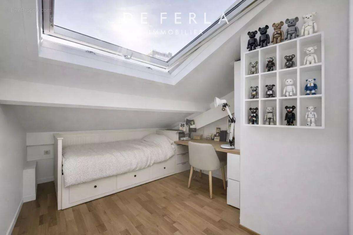 Appartement à PARIS-15E