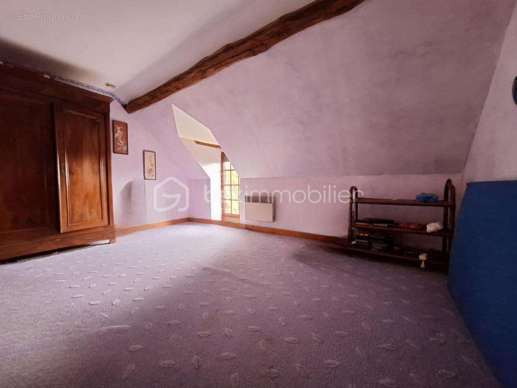 Maison à NEUVY-EN-SULLIAS