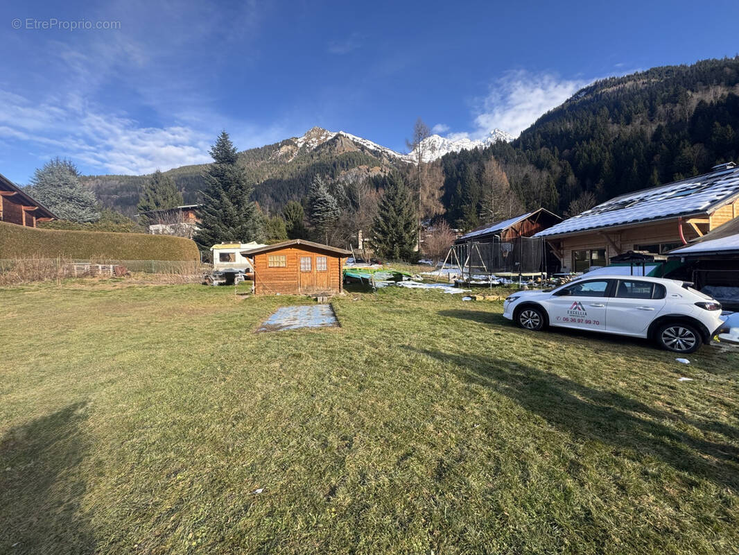 Terrain à LES CONTAMINES-MONTJOIE