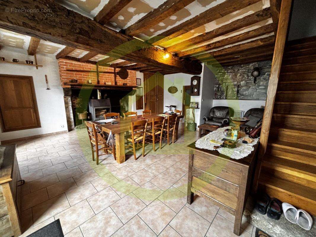 Maison à SOUS-PARSAT