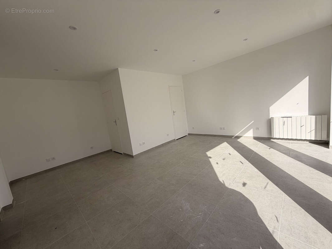 Appartement 189 m² à Val-De-Saane  - photo 4