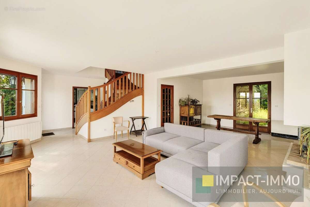 Nouveauté - Saint-Leu-la-Forêt - Les Coteaux - Maison familiale avec un grand jardin, terrasse et vue panoramique - photo 2
