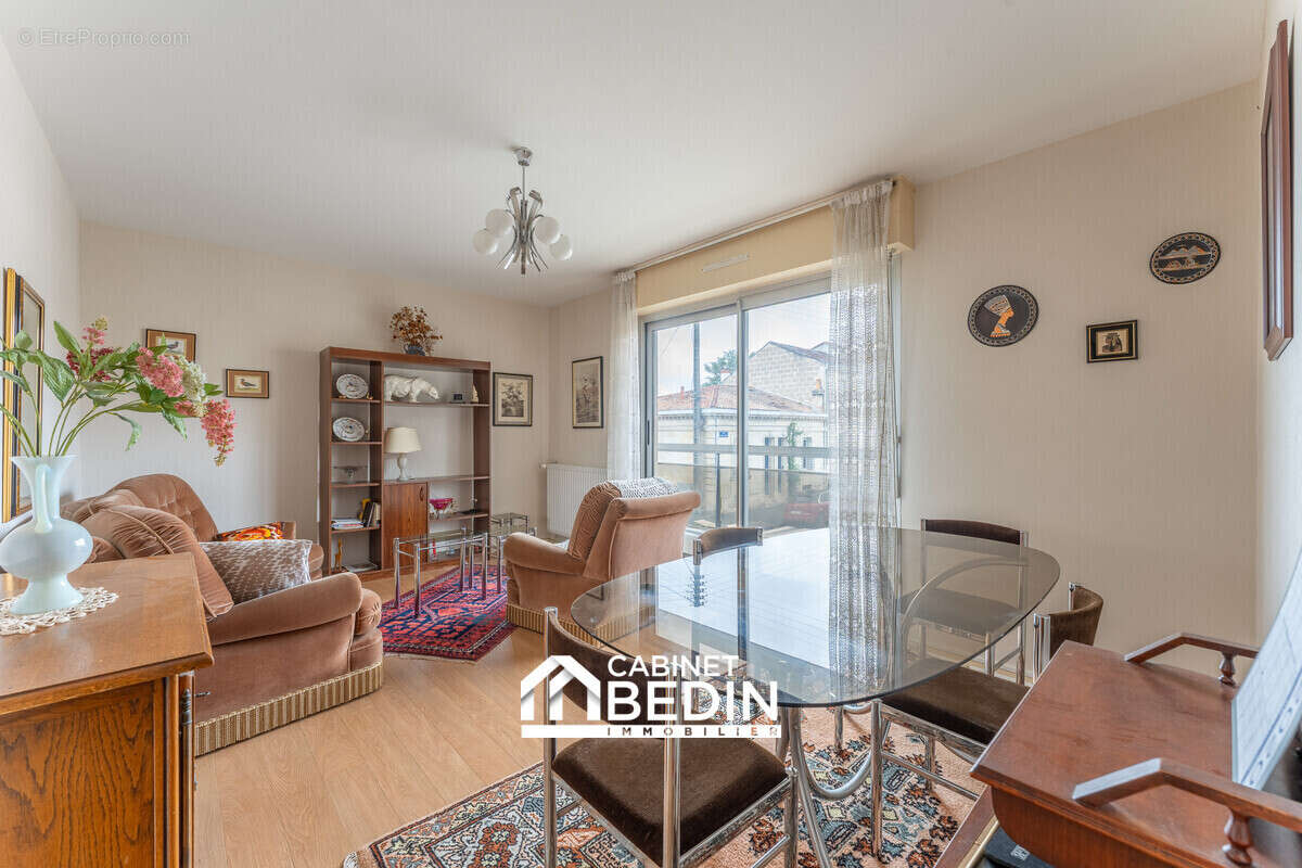 Appartement à BORDEAUX