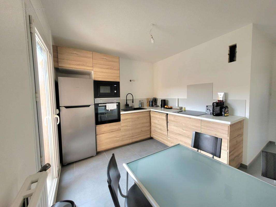 Appartement à ROCHE-LA-MOLIERE