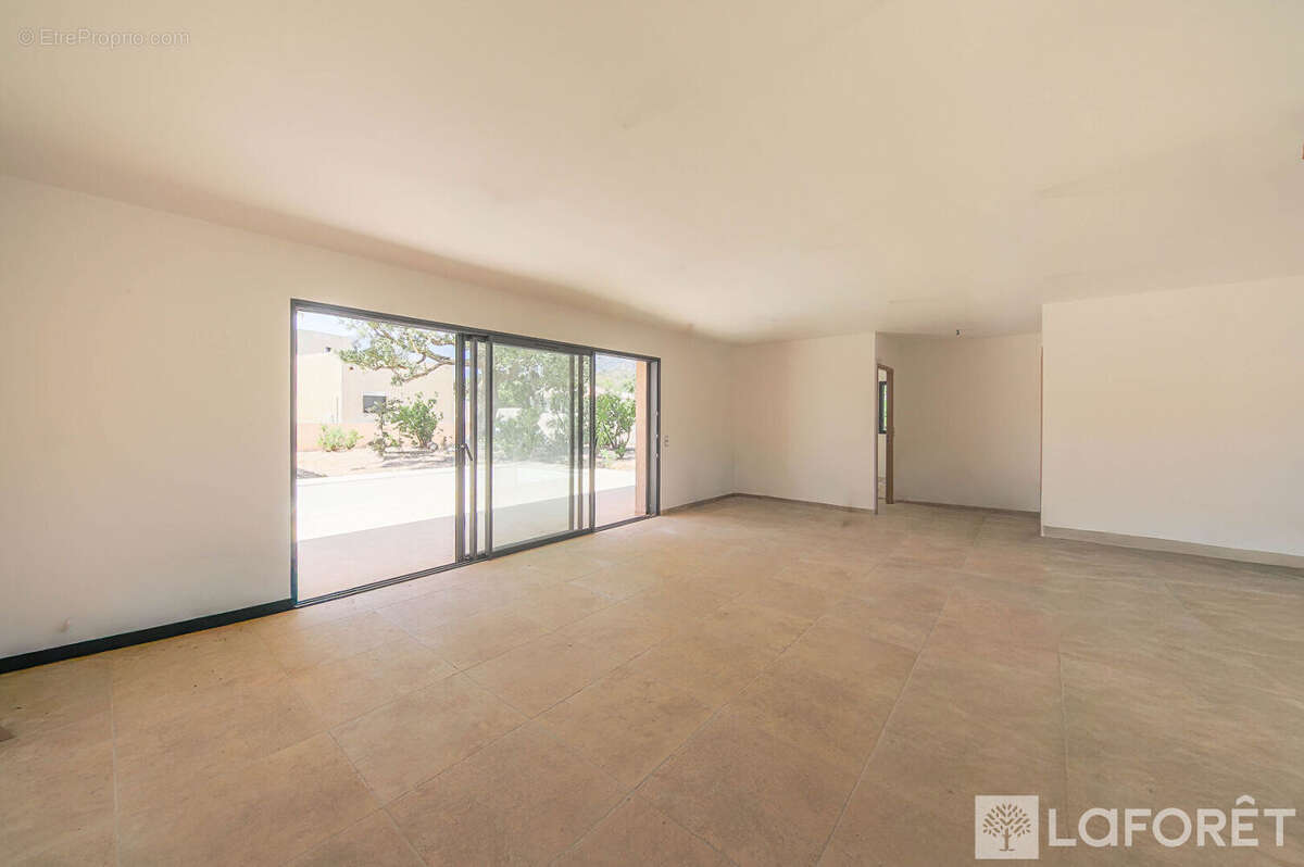 Maison neuve en frais réduits - photo 6