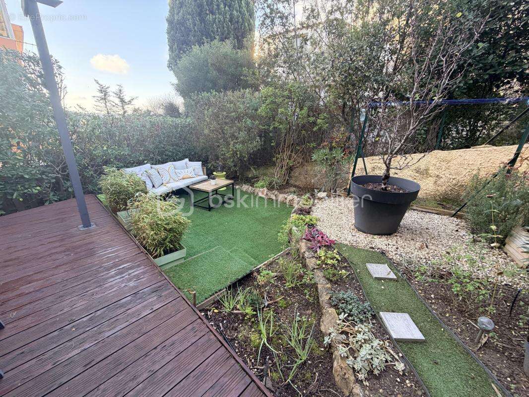 Appartement à SIX-FOURS-LES-PLAGES