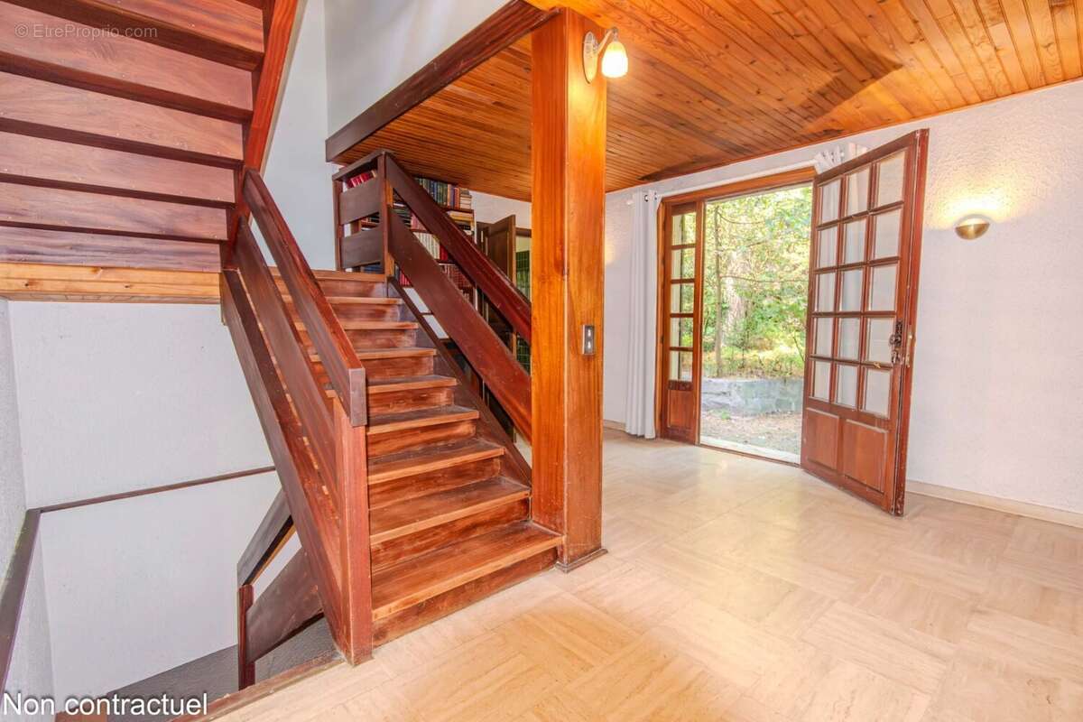 Maison à DEUIL-LA-BARRE