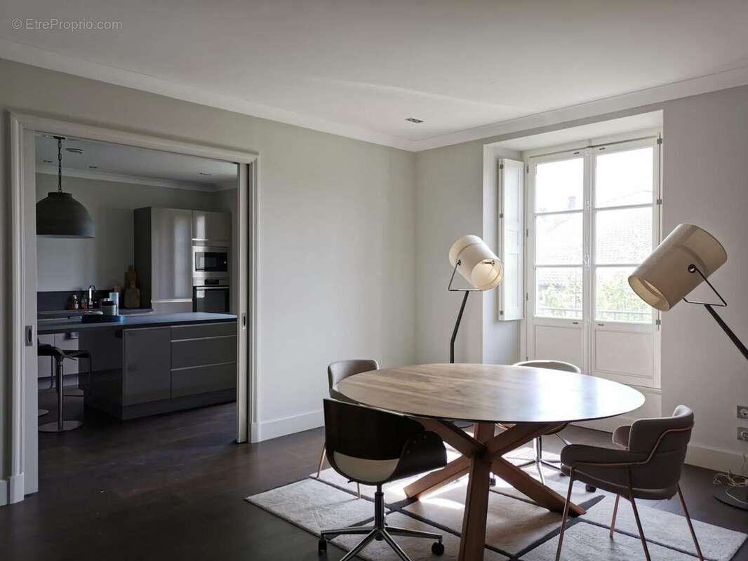   - Appartement à AUBENAS