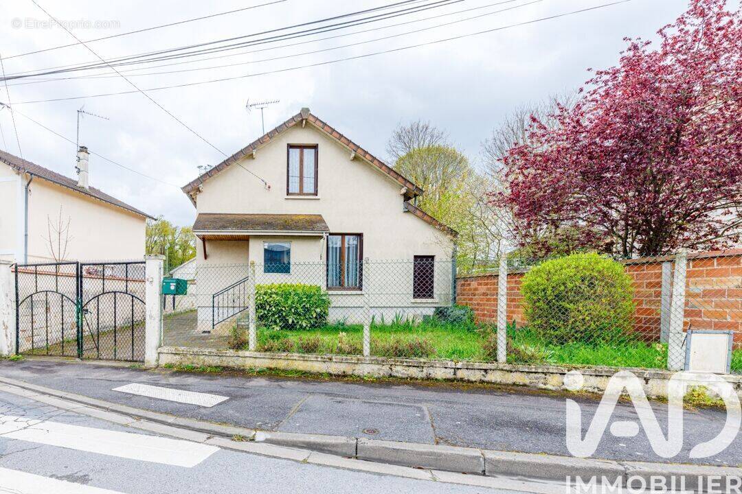 Photo 1 - Maison à PIERRELAYE