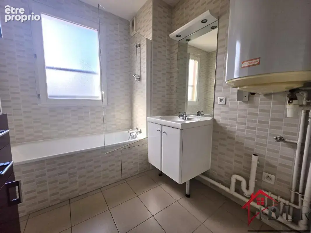 COMBS LA VILLE - Appartement - 2 pièces - 46m2 - photo 5