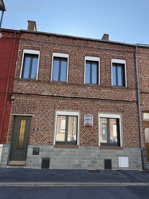 Maison à LE CATEAU-CAMBRESIS