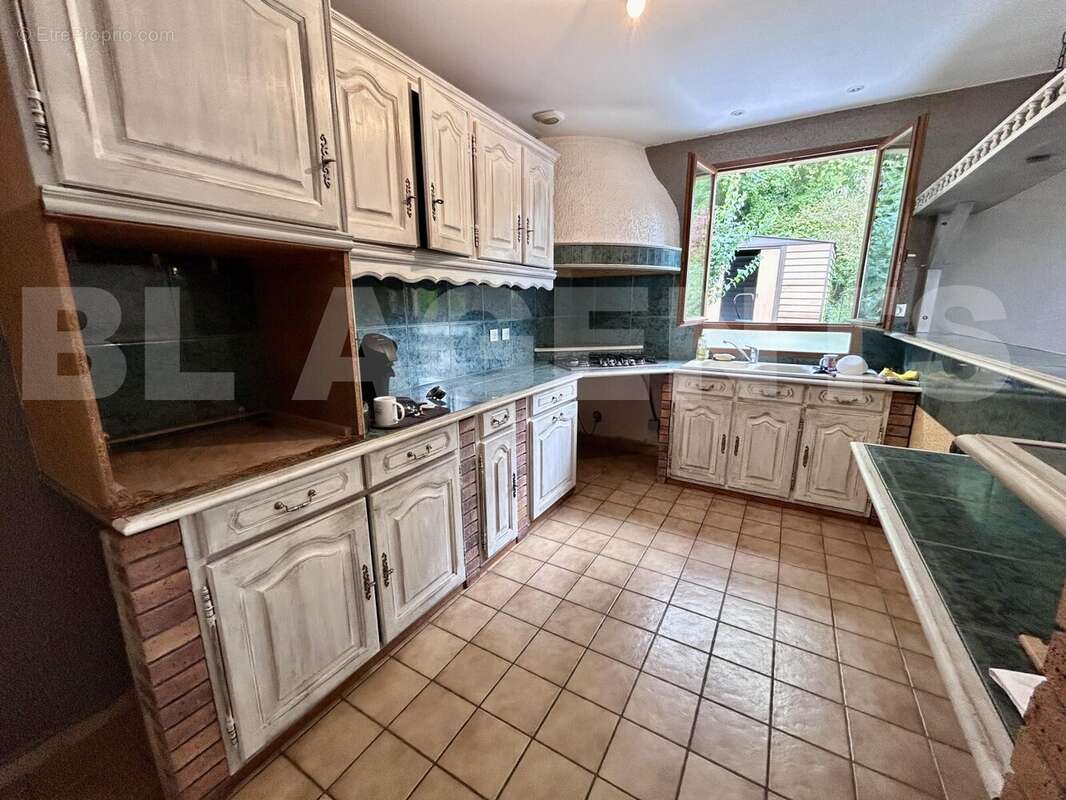 image00034 - Maison à COULOMMIERS