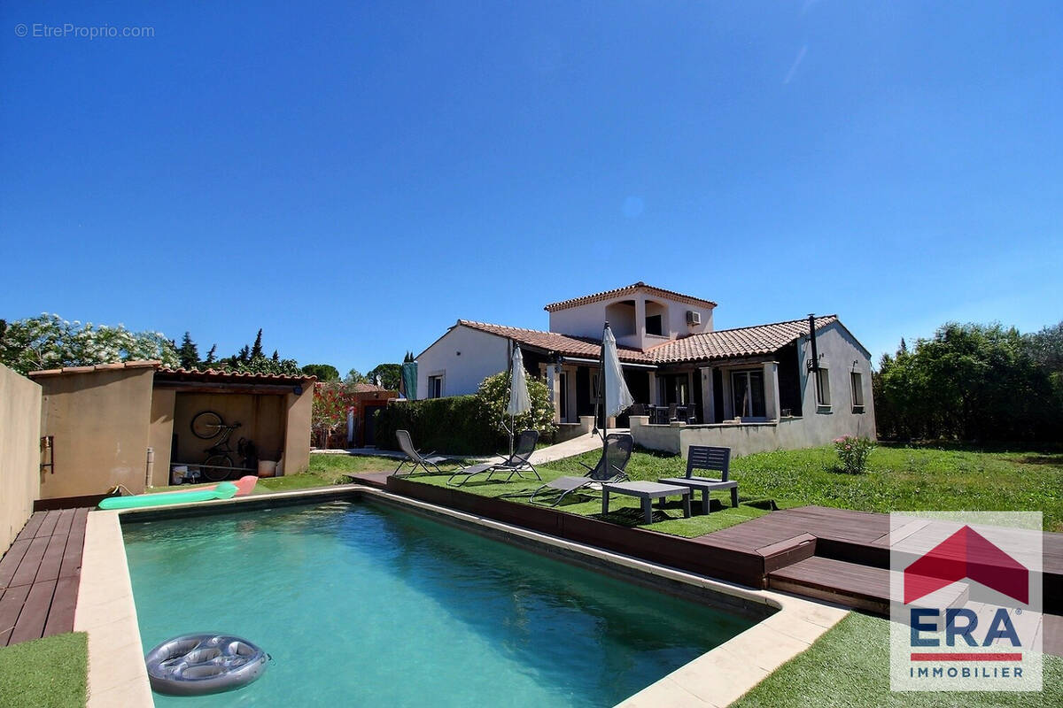 Maison à SAINTE-CECILE-LES-VIGNES