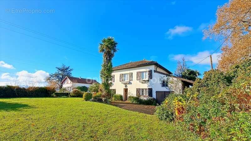 Maison à SAINT-PALAIS