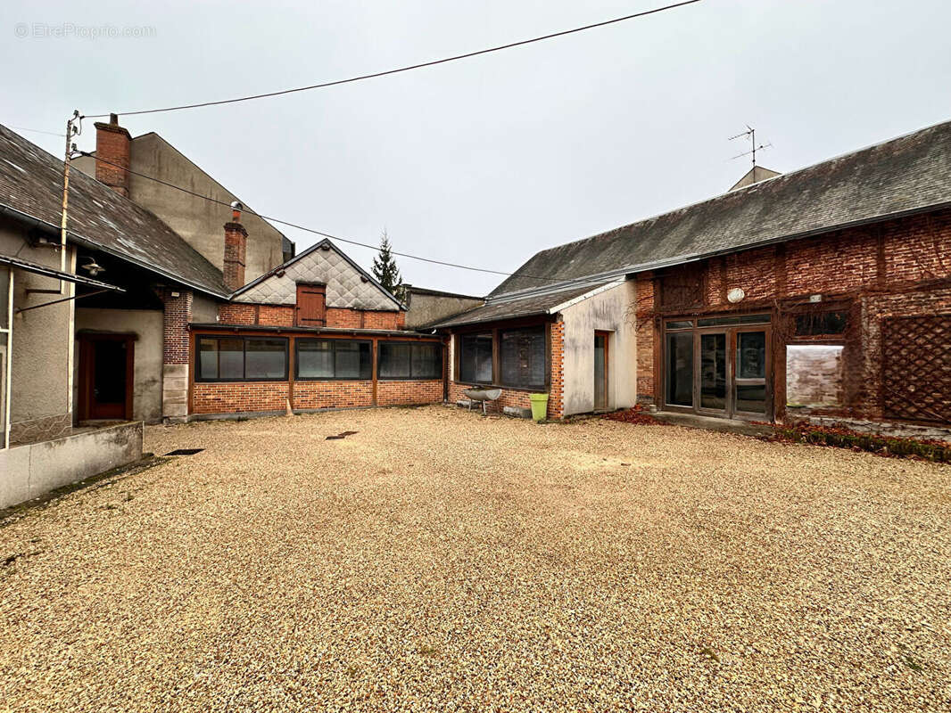 Appartement à AUBIGNY-SUR-NERE