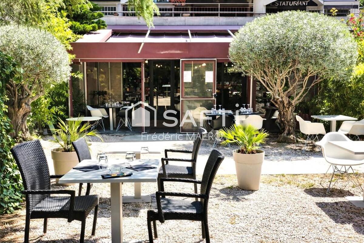 Photo 1 - Commerce à MARSEILLE-9E